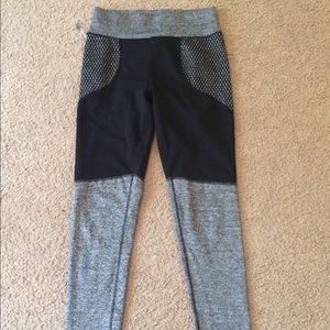 Grey/black running tights
